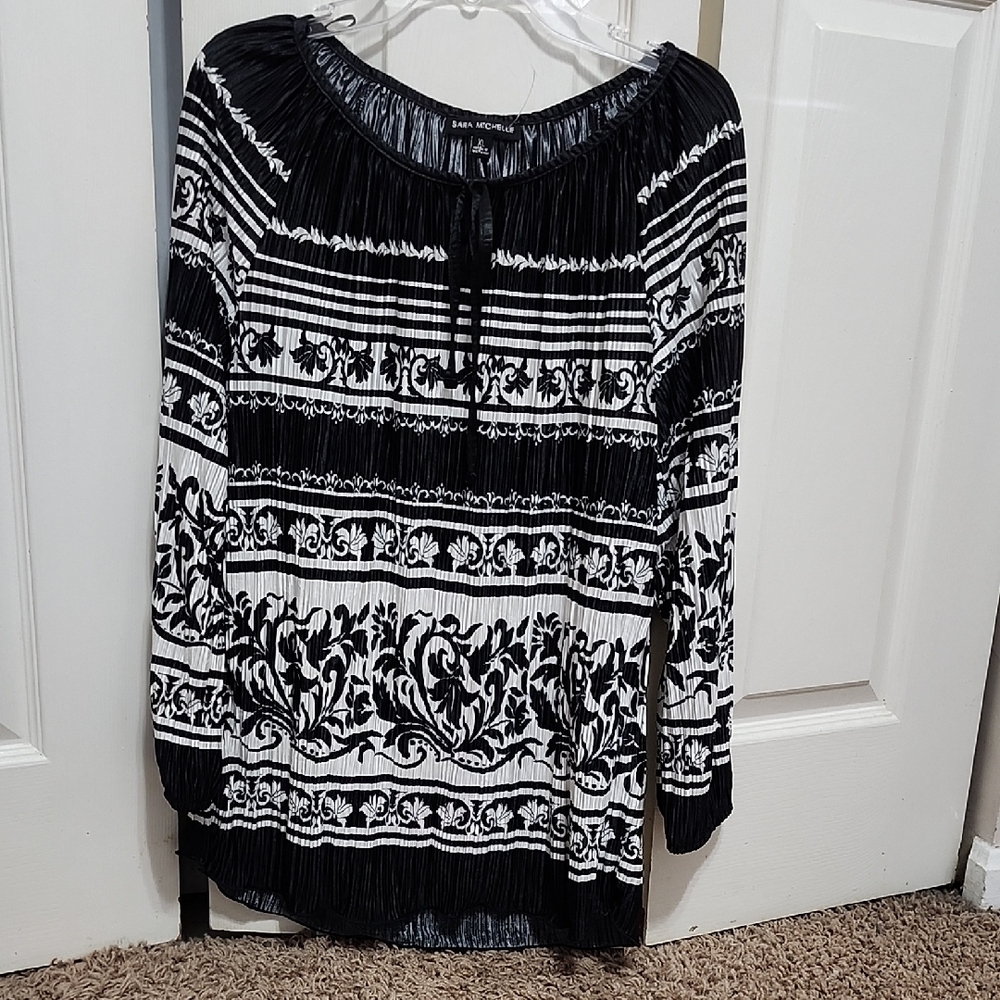 Sara Michelle Black and White Floral Striped Blouse